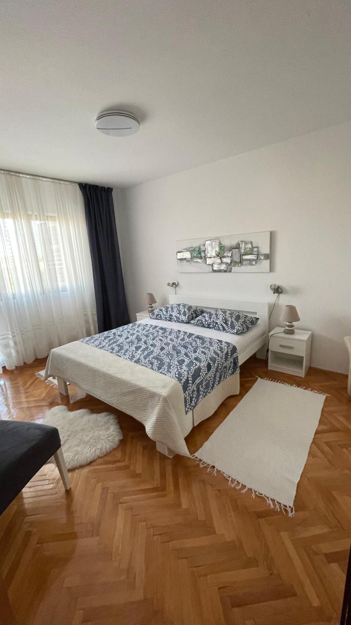 Mag Apartmani 耶泽拉 外观 照片